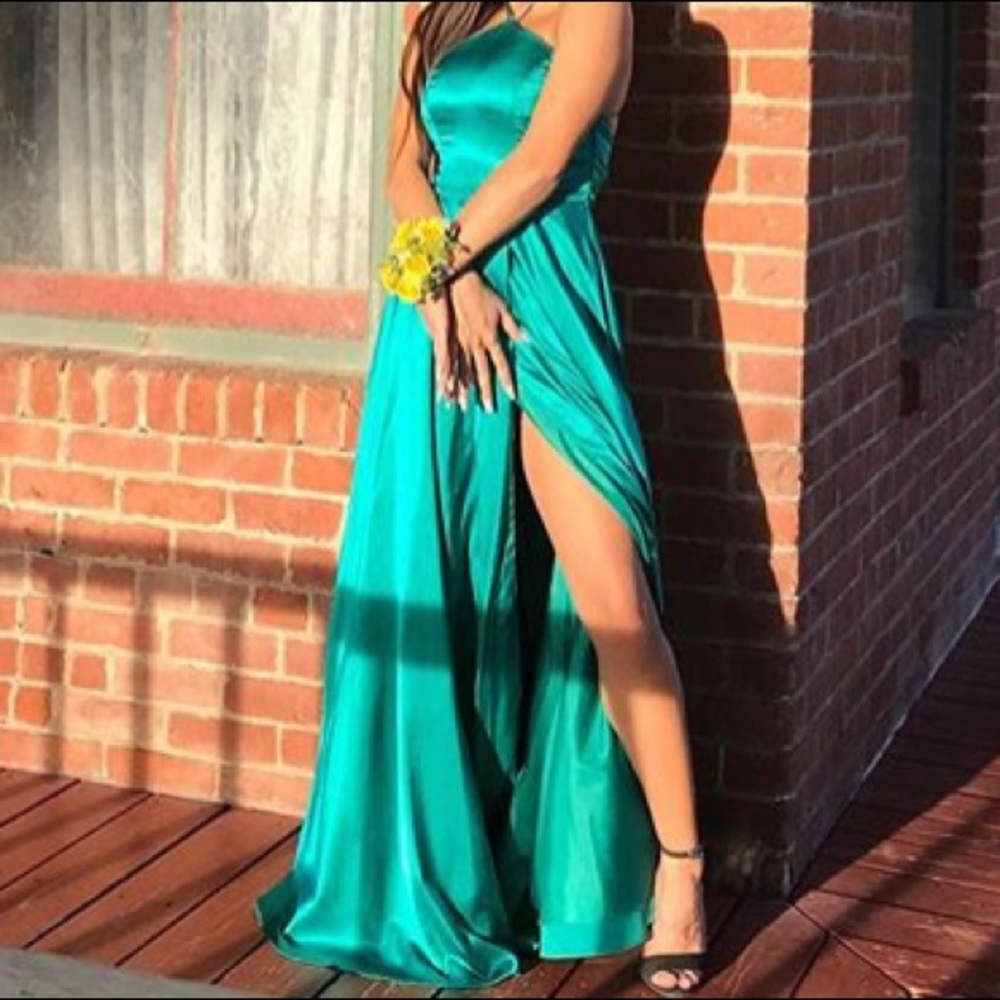 Emerald Green Silk Flowy Prom dress